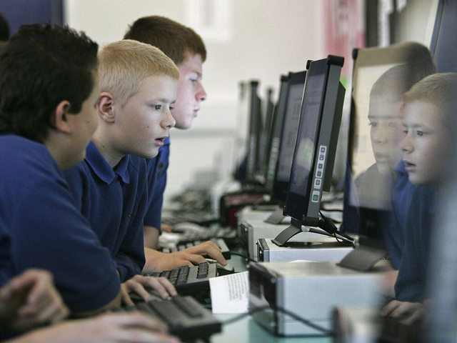 Missouri students may soon get option of free online courses