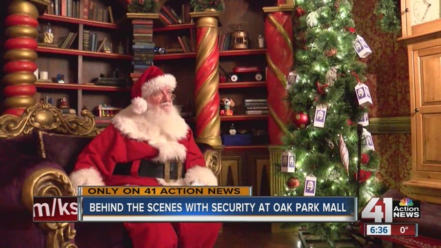 behind the scenes at oak park mall during holiday season - What Time Does The Mall Close On Christmas Eve behind the scenes at oak park mall during holiday season - What Time Does The Mall Close On Christmas Eve